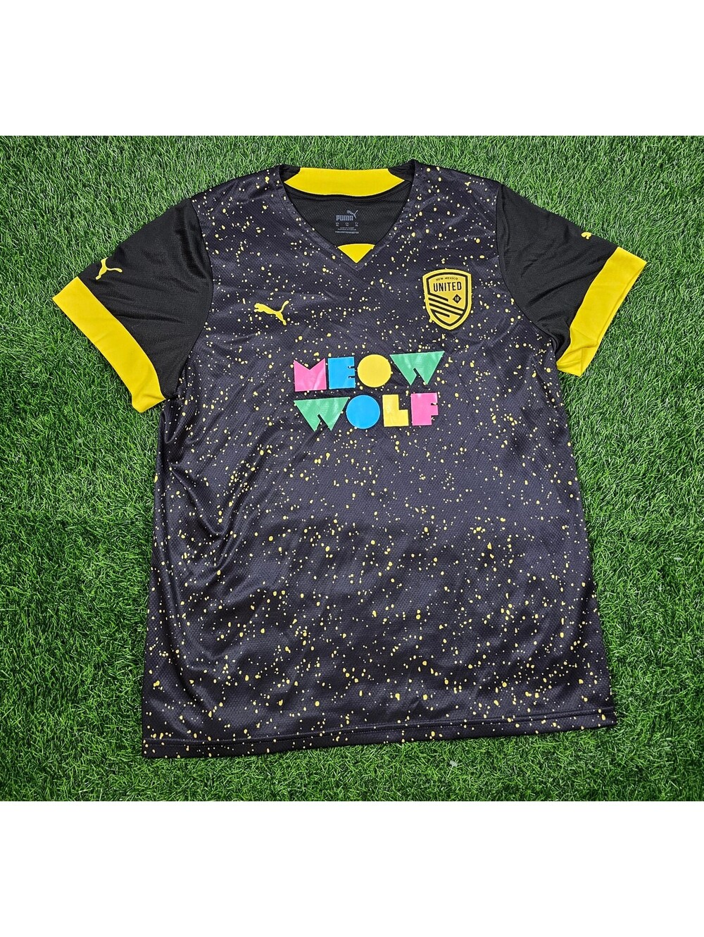 New Mexico United Soccer Jersey Meow Wolf black yellow Women's XL